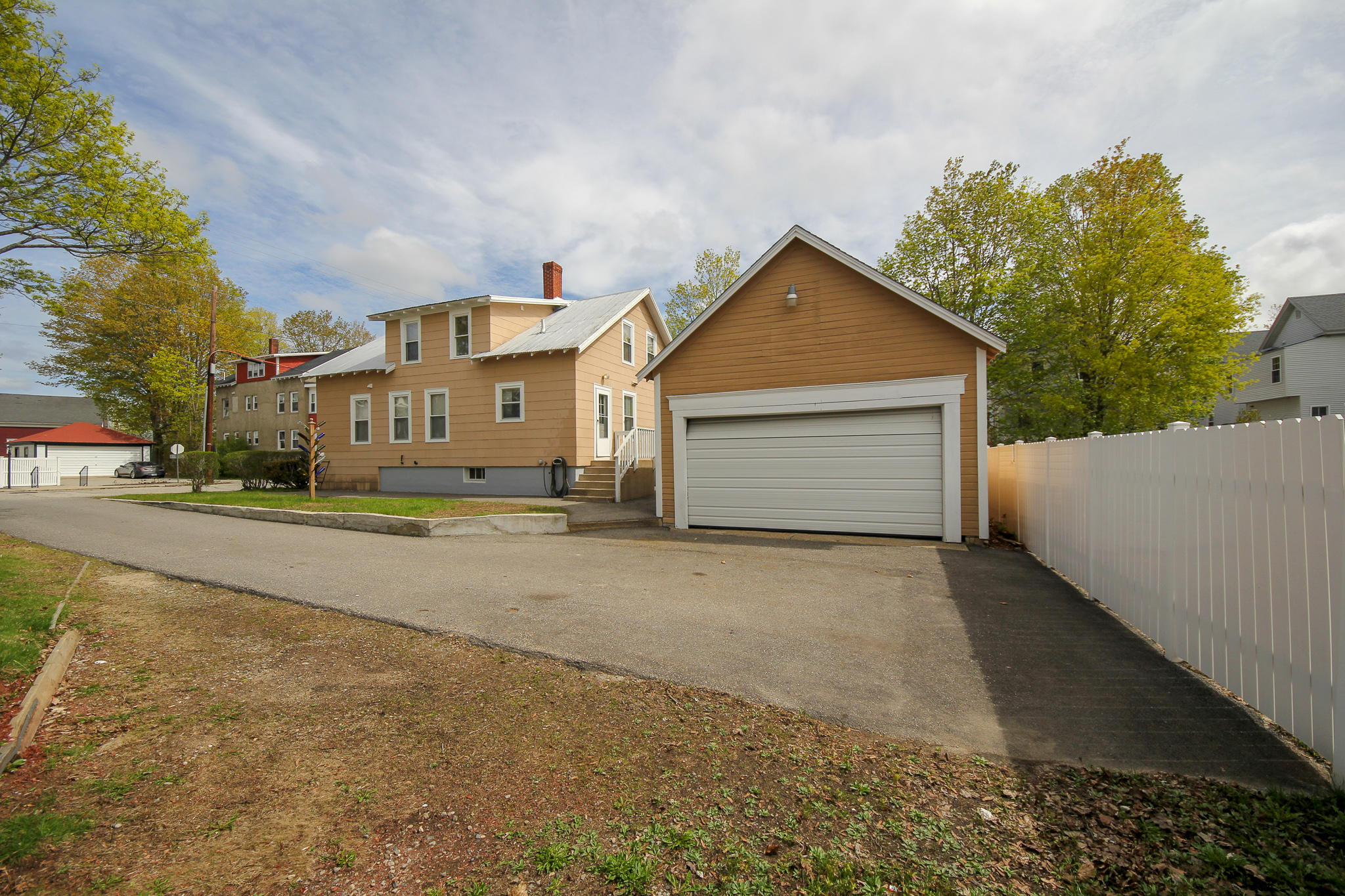 3 Merrill Street Springvale, ME 04083 - Photo 5 of 33 IMG_2425