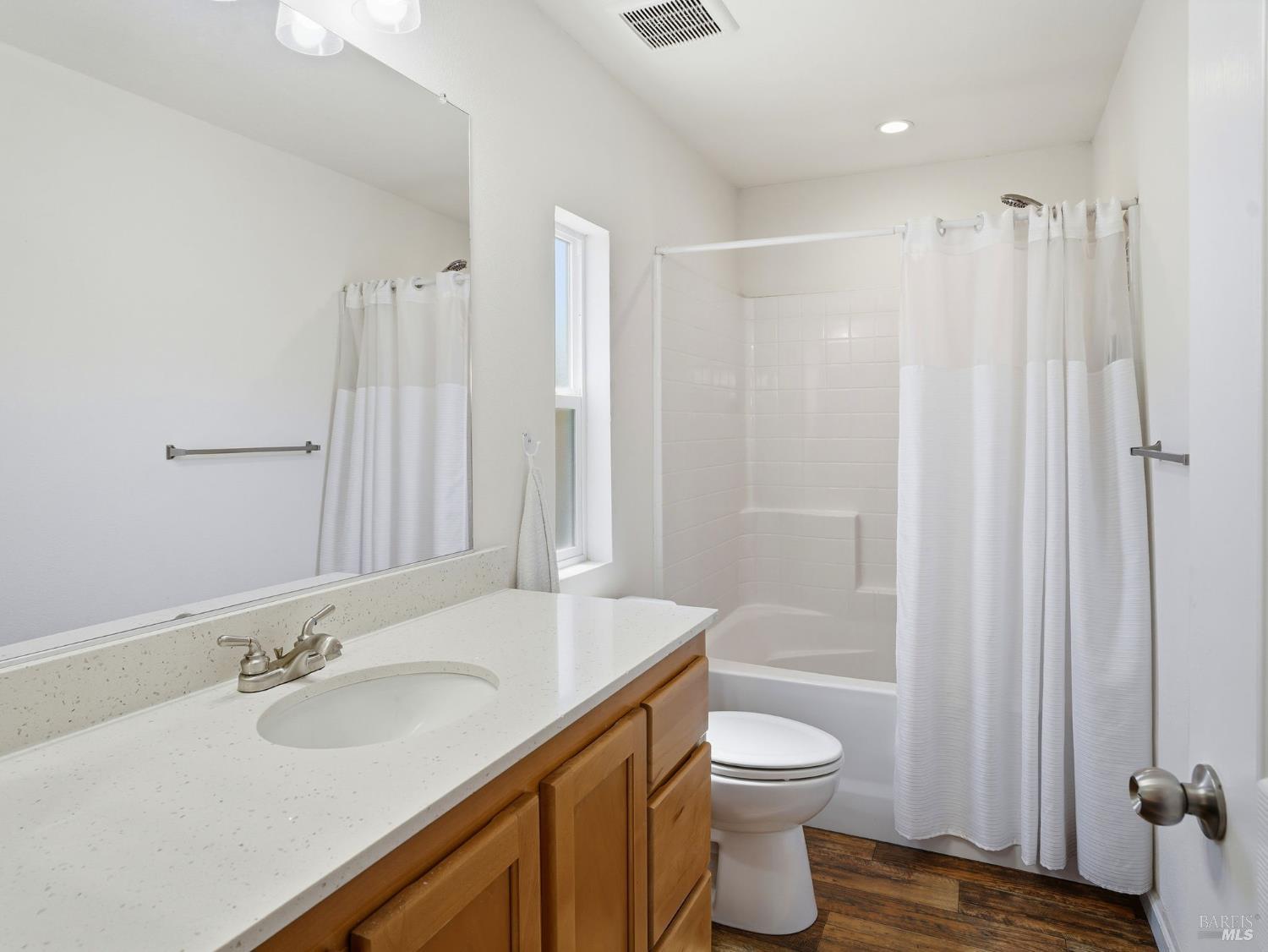 858 Mary Street Santa Rosa, CA 95403 - Photo 8 of 34