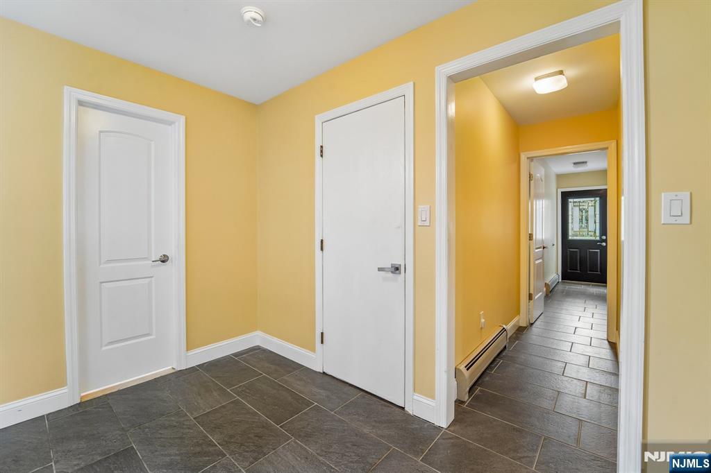12 Manning Road Paramus, NJ 07652 - Photo 13 of 33 Gallery Image 13