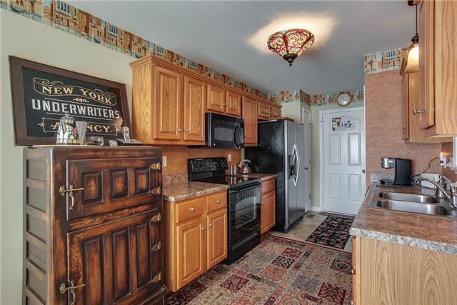 4004 Kristen Street Spring Hill, TN 37174 - Photo 9 of 18 Gallery Image 9