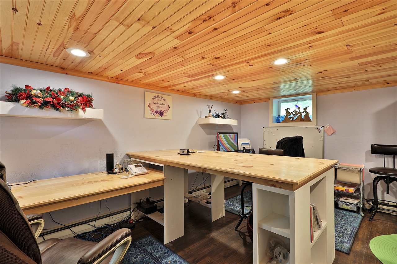 217 Falcon Loop Road West Rochester, VT 05767 - Photo 11 of 40