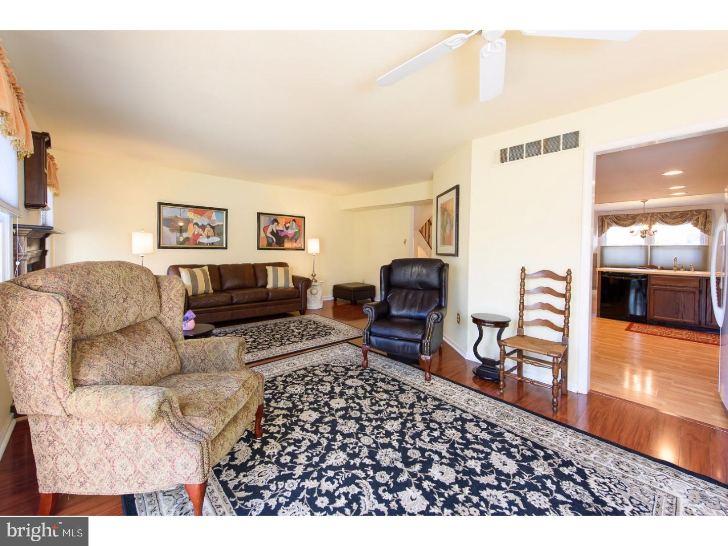 18 Woodstream Drive Wayne, PA 19087 - Photo 6 of 25 Living Room