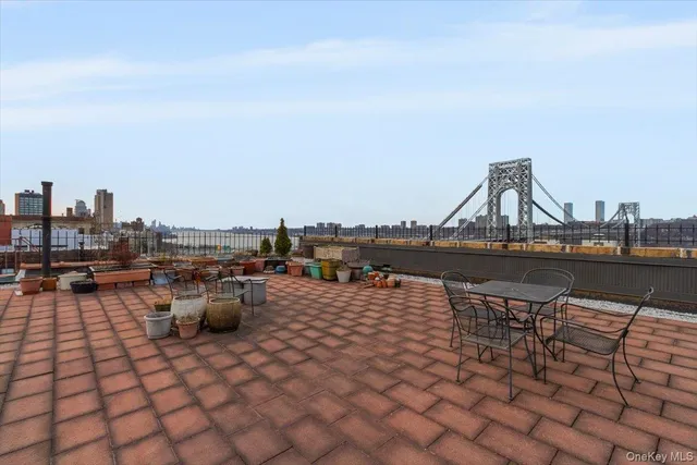 $395,000 | 854 West 181st Street, Unit 4C | Hudson Heights