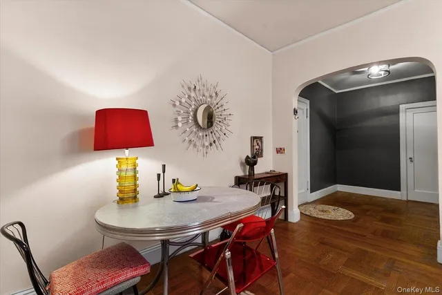 $395,000 | 854 West 181st Street, Unit 4C | Hudson Heights