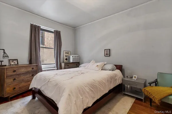 $385,000 | 854 West 181st Street, Unit 4C | Hudson Heights