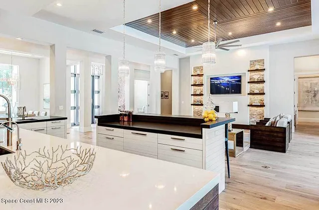 $4,495,000 | 5660 South Hwy A1A, Melbourne Beach, FL 32951