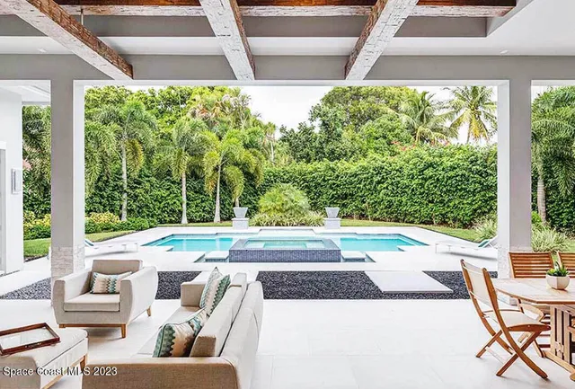 $4,495,000 | 5660 South Hwy A1A, Melbourne Beach, FL 32951