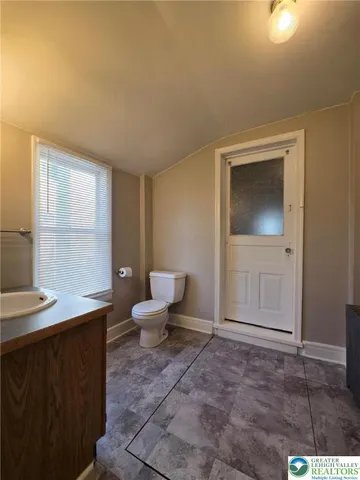 $2,600 | 505 Penn Street, Bath, PA 18014