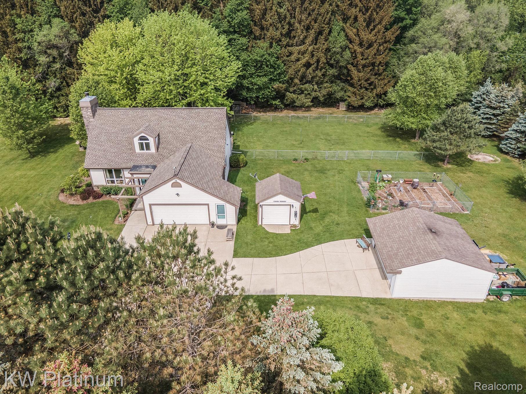 1375 McKail Road Leonard, MI 48367 - Photo 37 of 47 DJI_0745.jpg
