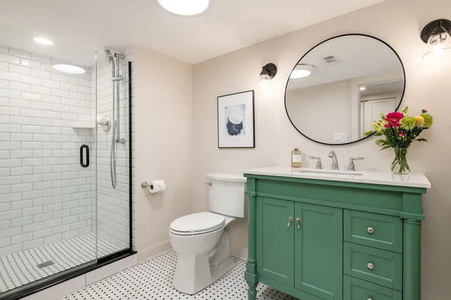 $1,050,000 | 806 North Grove Avenue, Oak Park, IL 60302