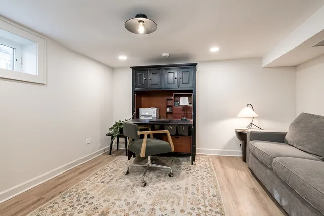 $1,050,000 | 806 North Grove Avenue, Oak Park, IL 60302