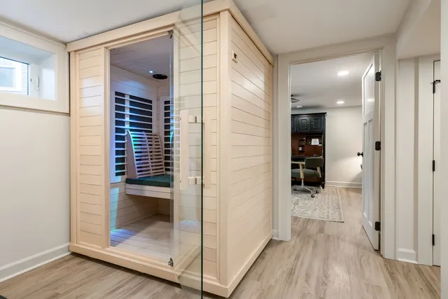 $1,050,000 | 806 North Grove Avenue, Oak Park, IL 60302