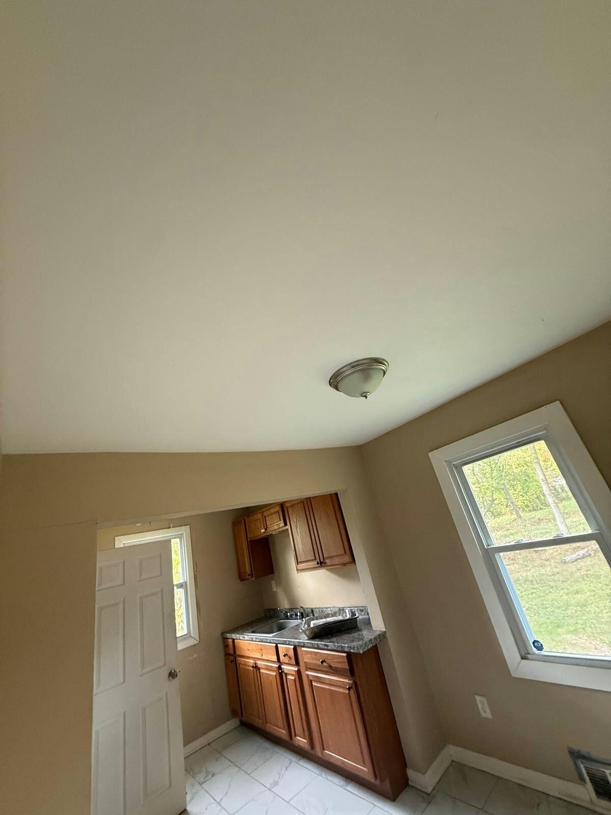 12011 Evergreen Road Detroit, MI 48228 - Photo 5 of 16 7LYrFql3NtqPHpMTEcce7AlFe3kF9DTBQkPIKICr