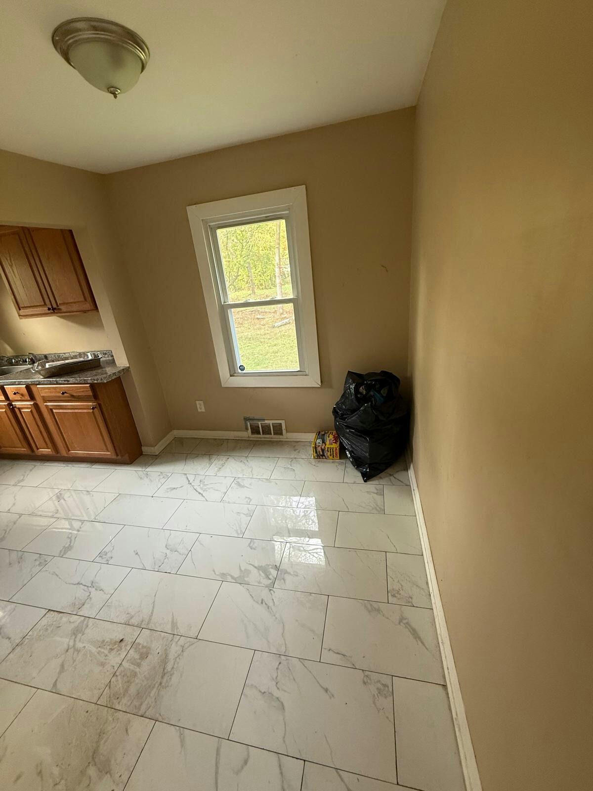 12011 Evergreen Road Detroit, MI 48228 - Photo 6 of 16 blzoG61lWUh-d1zOEL0n5ZBGe6A1oKR9bLIv-opS