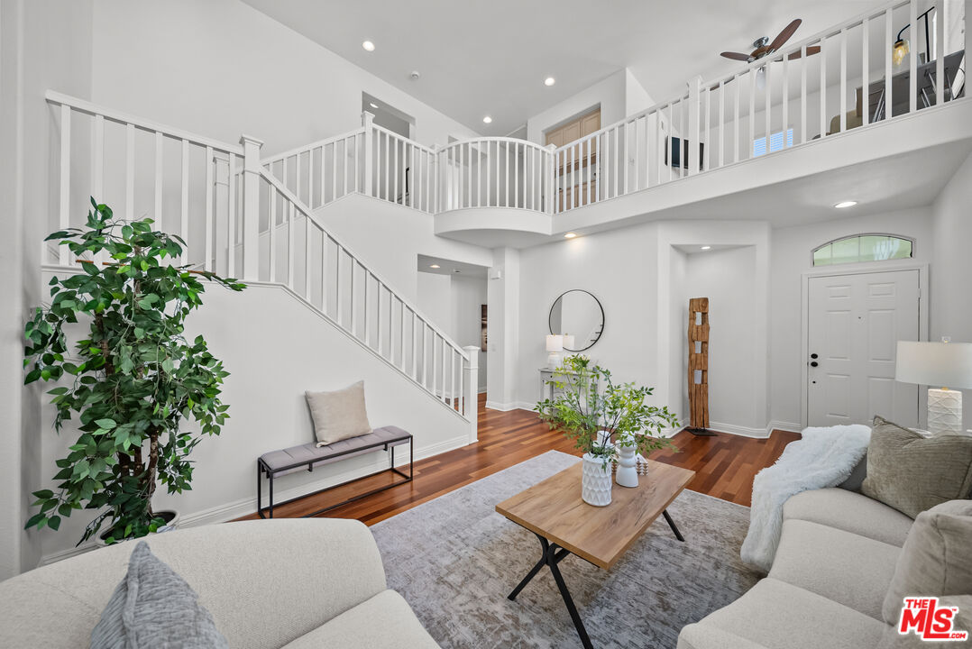 25656 Lewis Way Stevenson Ranch, CA 91381 - Photo 9 of 56