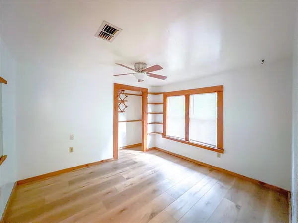 $1,525 | 25825 West Newberry Road, Newberry, FL 32669