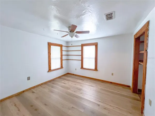 $1,525 | 25825 West Newberry Road, Newberry, FL 32669