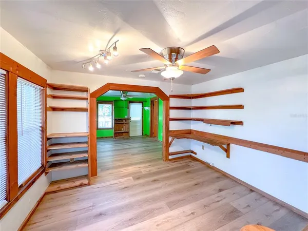 $1,525 | 25825 West Newberry Road, Newberry, FL 32669