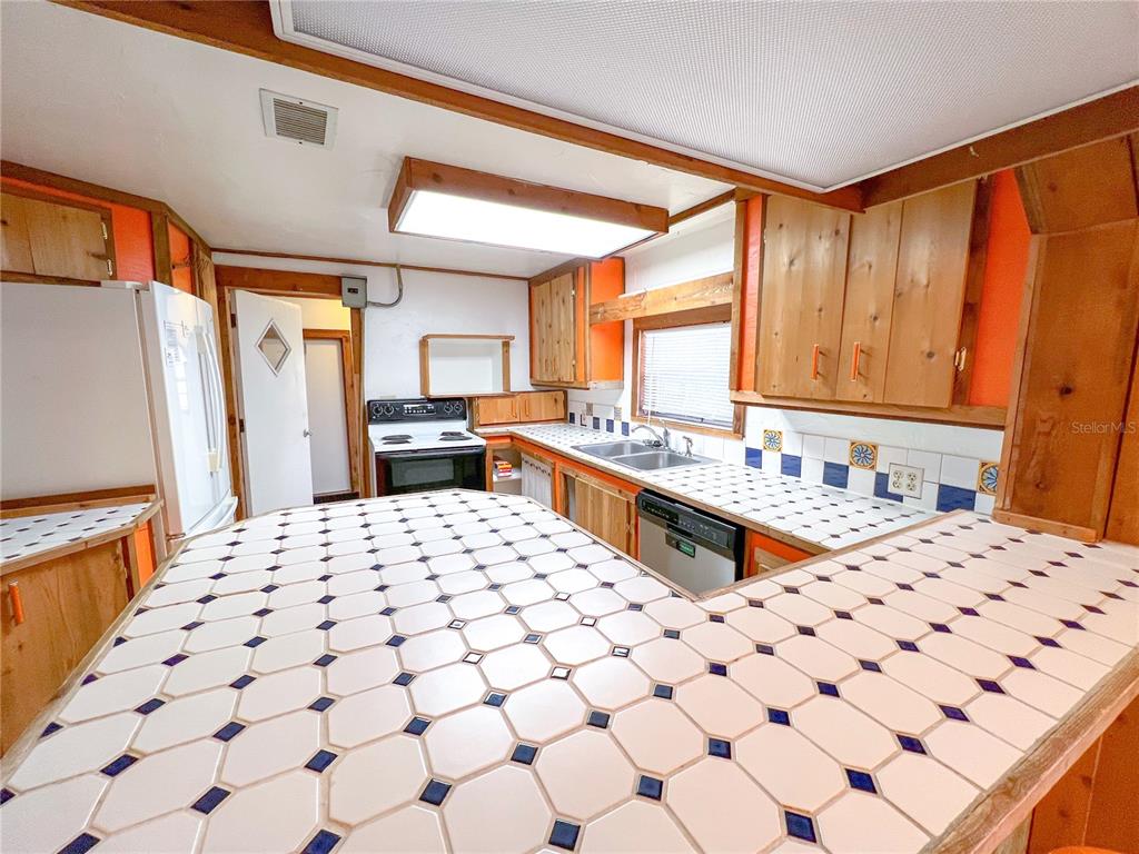 25825 West Newberry Road Newberry, FL 32669 - Photo 8 of 16