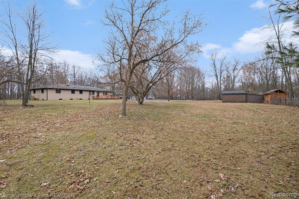 10301 Allen Road Clarkston, MI 48348 - Photo 28 of 33