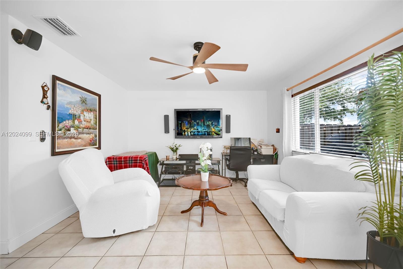 9732 Southwest 166th Court Miami, FL 33196 - Photo 10 of 52