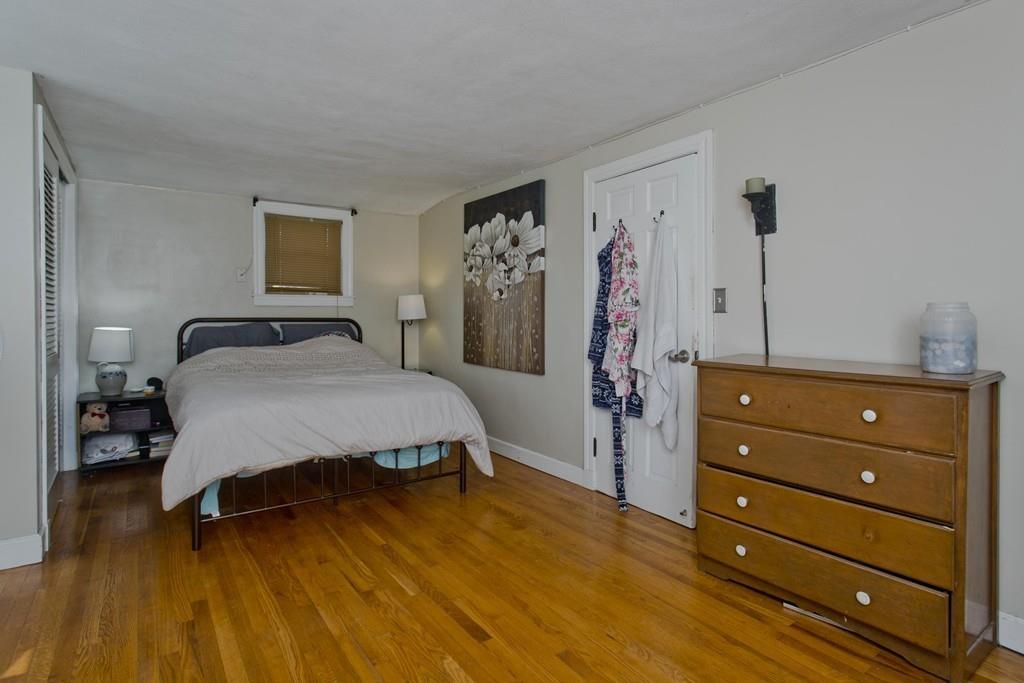 38 Pine Acre Road Springfield, MA 01129 - Photo 22 of 40 a bedroom with a bed and a dresser