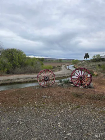 $265,000 | 635 Highway 78, Grand View, ID 83624