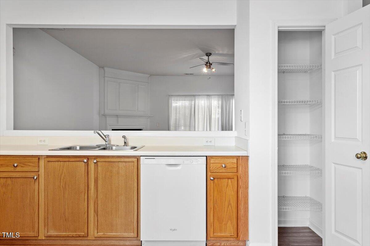 8511 Bright Loop Raleigh, NC 27613 - Photo 14 of 44 Kitchen