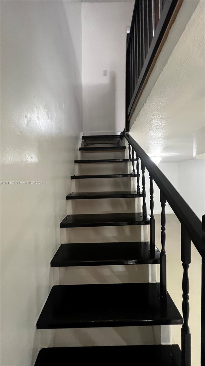 4372 West 11th Lane, Unit 30 Hialeah, FL 33012 - Photo 14 of 23 a view of entryway