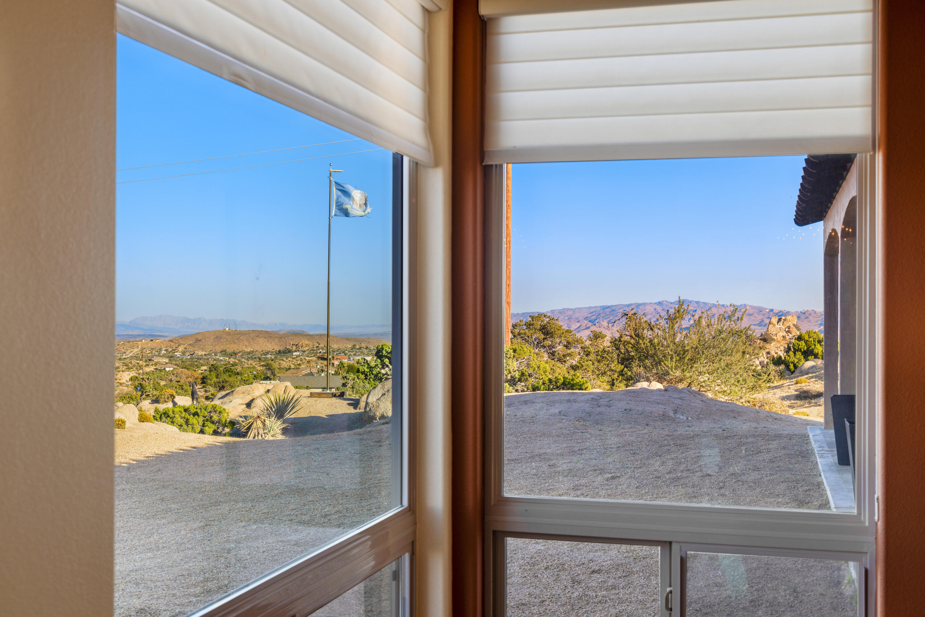56245 Cobalt Road Yucca Valley, CA 92284 - Photo 8 of 53 29
