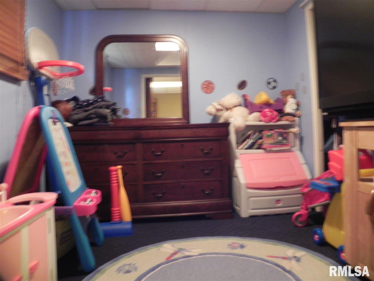 6010 North Hamilton Road Peoria, IL 61614 - Photo 21 of 26 Gallery Image 21