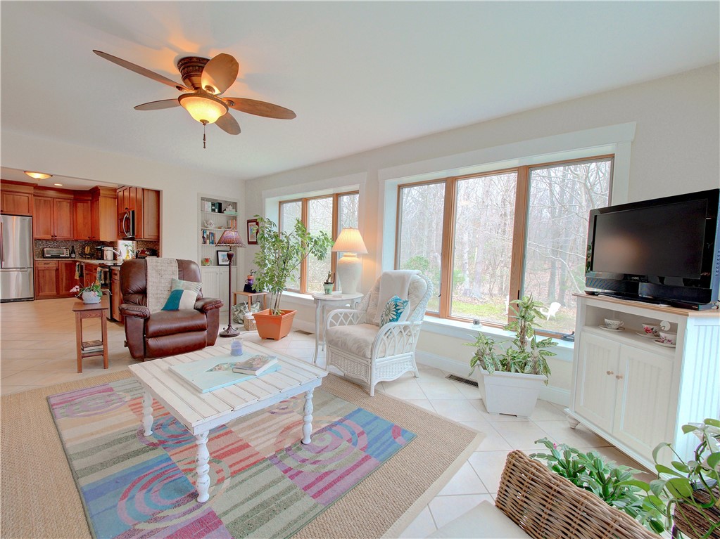176 Ridge Drive Exeter, RI 02822 - Photo 16 of 40