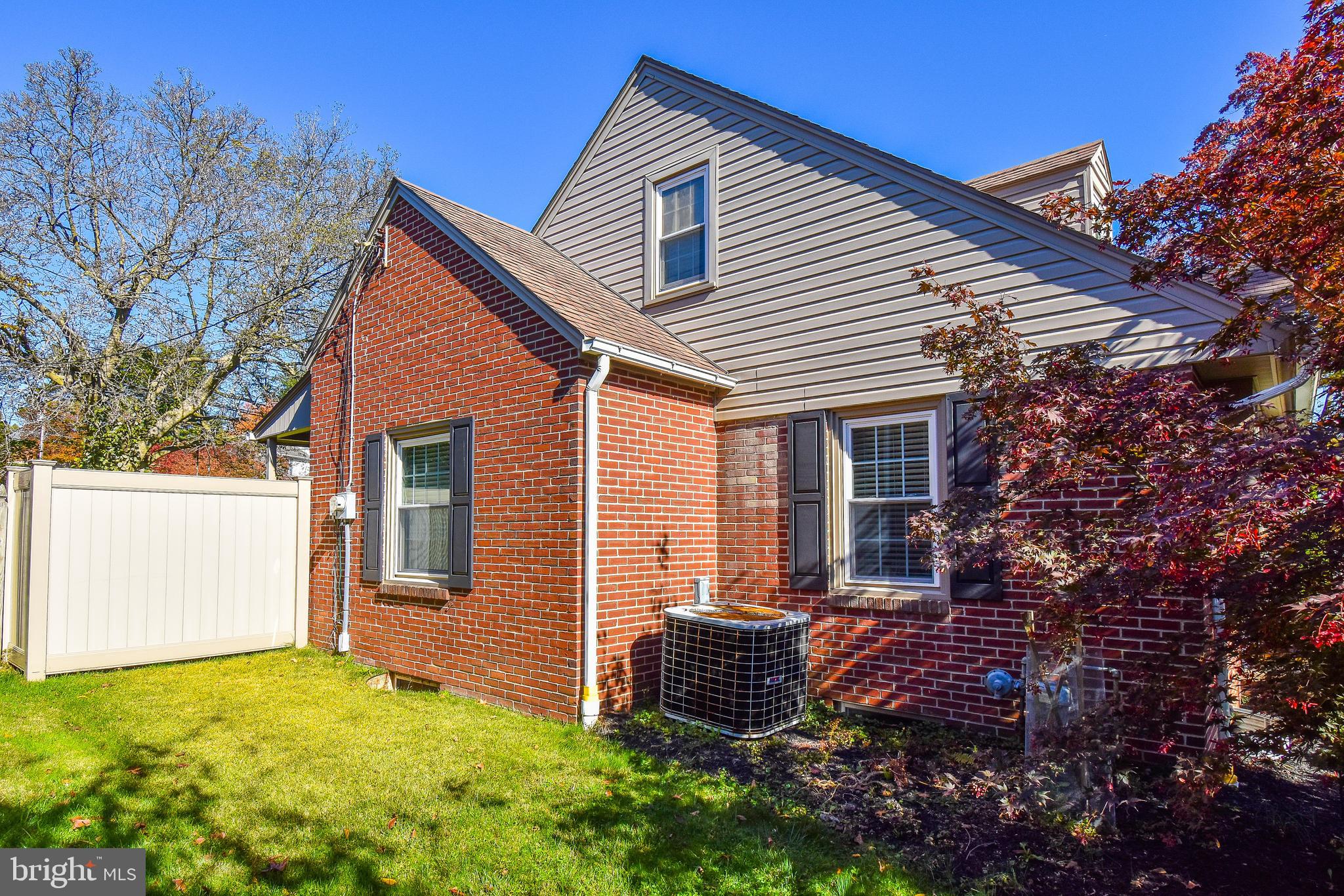 541 Meade Terrace Shillington, PA 19607 - Photo 4 of 23 Gallery Image 4