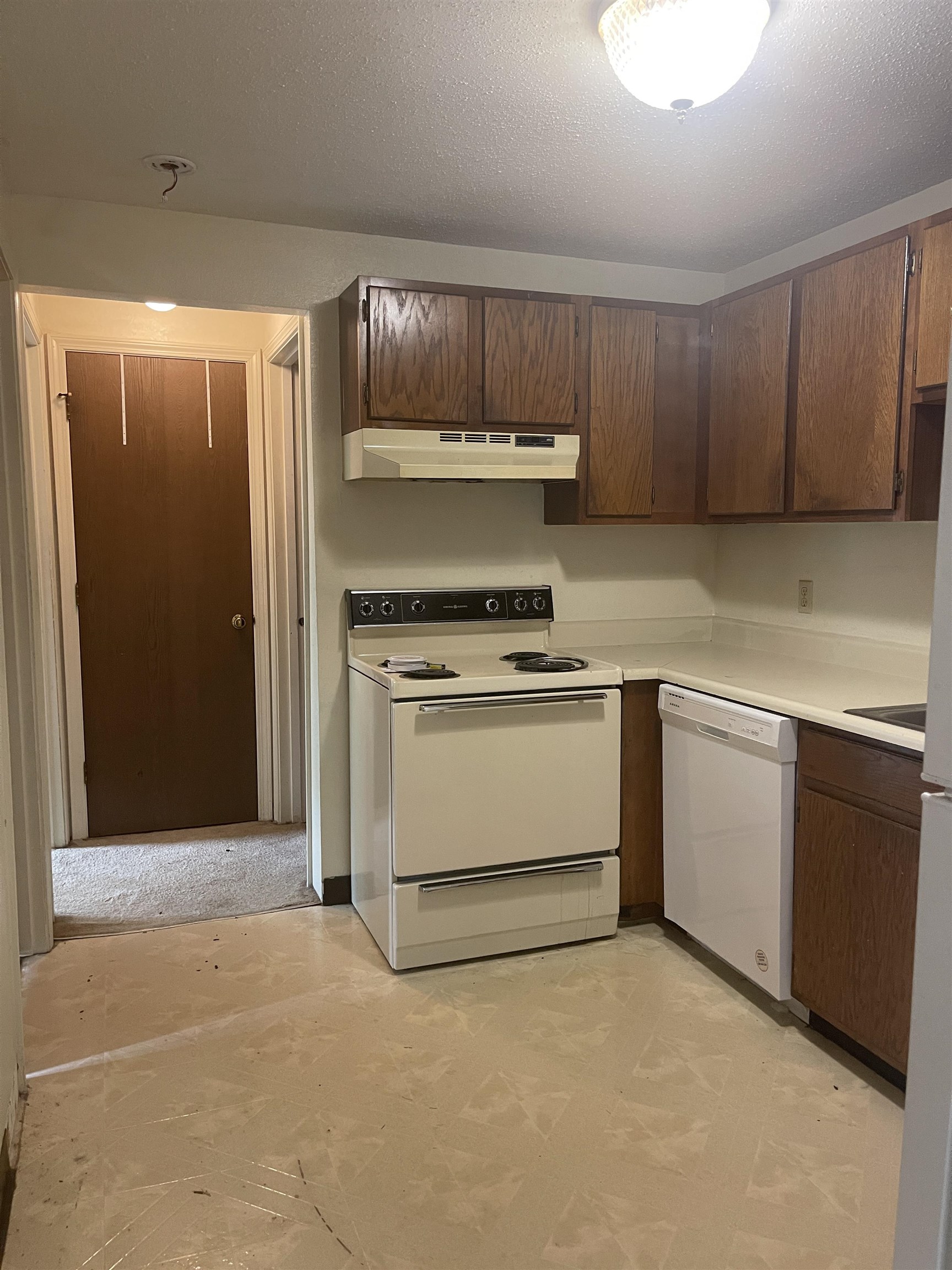 20 Wolf Road, Unit C48 Lebanon, NH 03766 - Photo 2 of 6