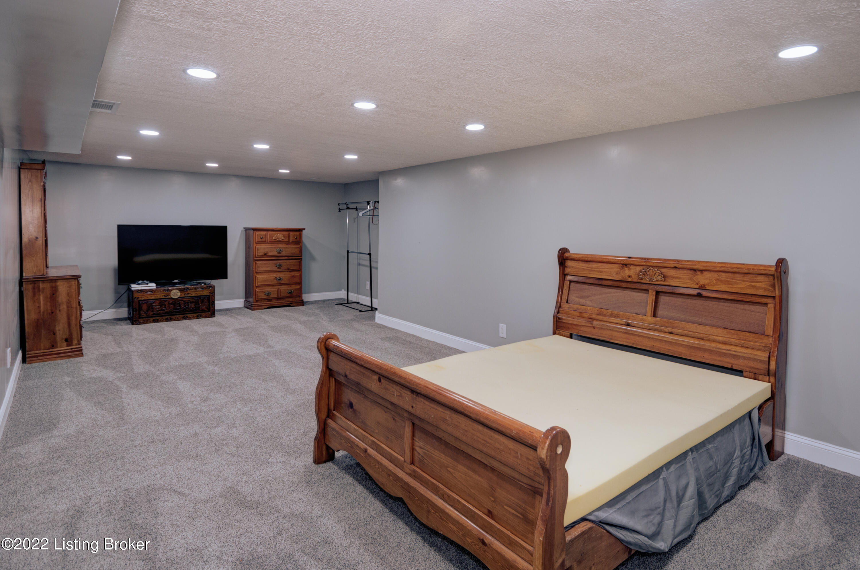 3084 Zoneton Road Shepherdsville, KY 40165 - Photo 35 of 78 3084ZonetonRd-31