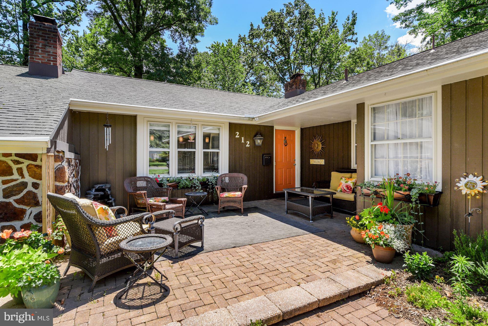 212 North Riding Drive Moorestown, NJ 08057 - Photo 2 of 33 Gallery Image 2