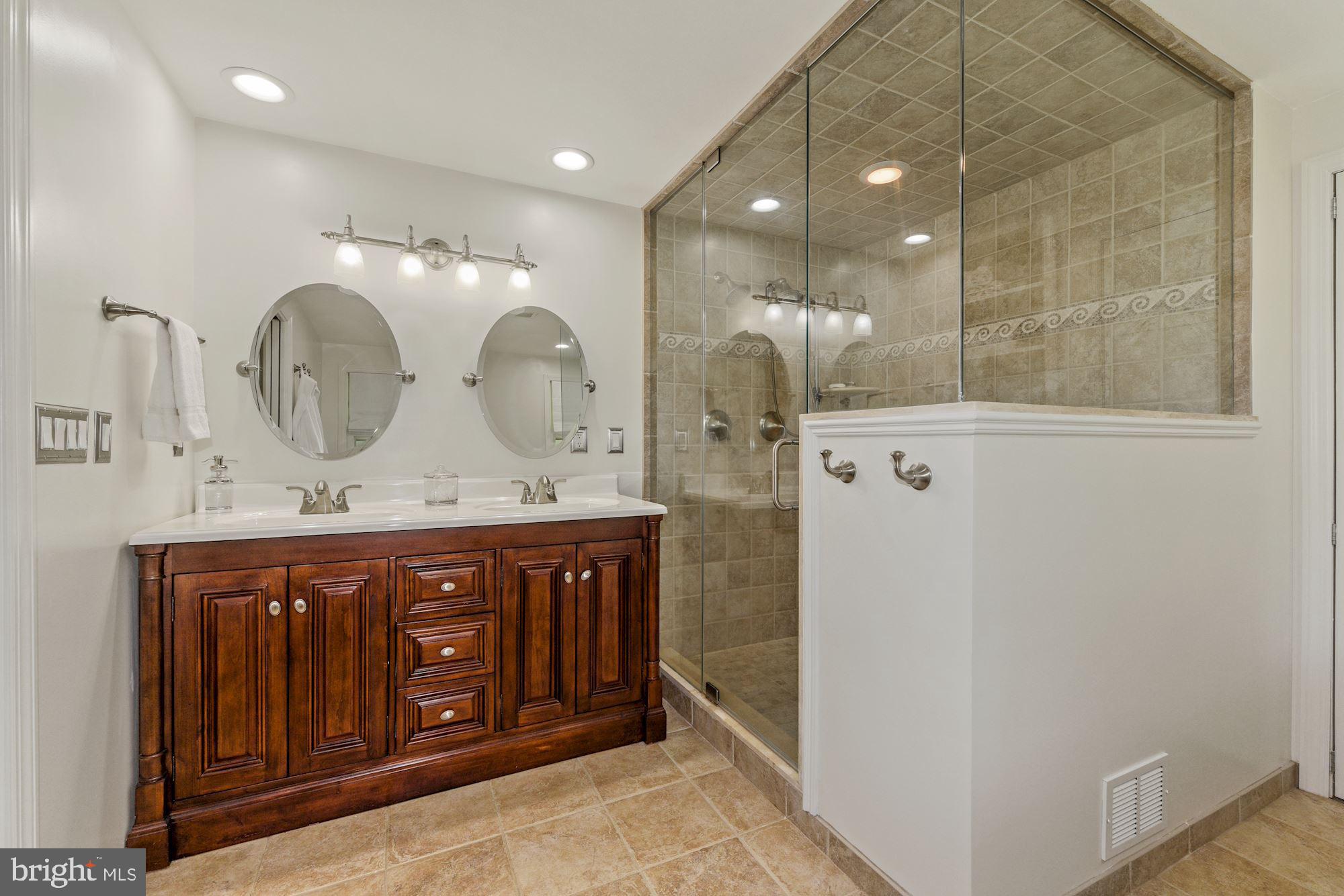 212 North Riding Drive Moorestown, NJ 08057 - Photo 14 of 33 Gallery Image 14