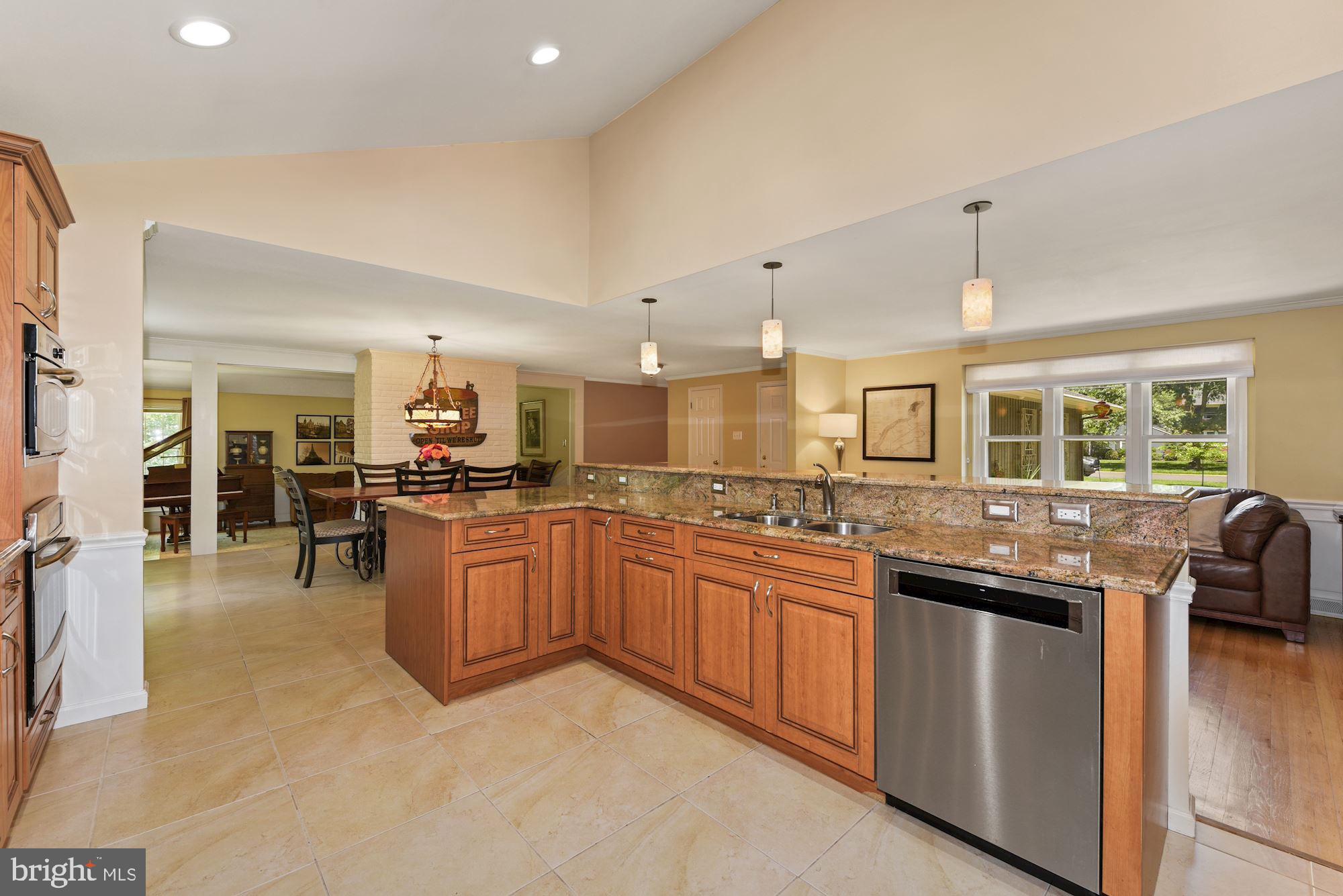 212 North Riding Drive Moorestown, NJ 08057 - Photo 8 of 33 Gallery Image 8