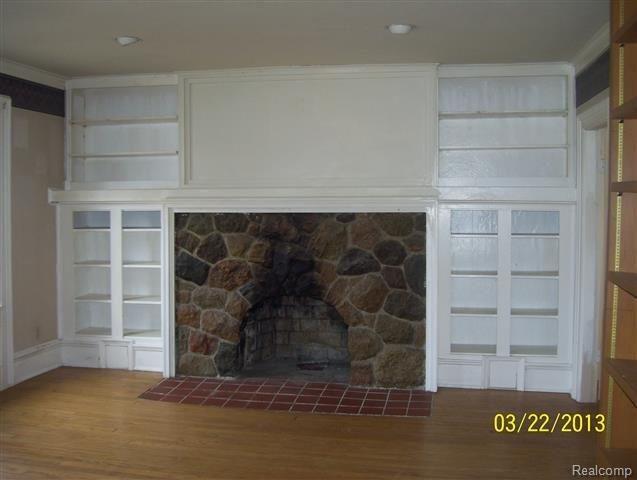 620 North Rochester Road Leonard, MI 48367 - Photo 9 of 25 100_3782 (Small).JPG