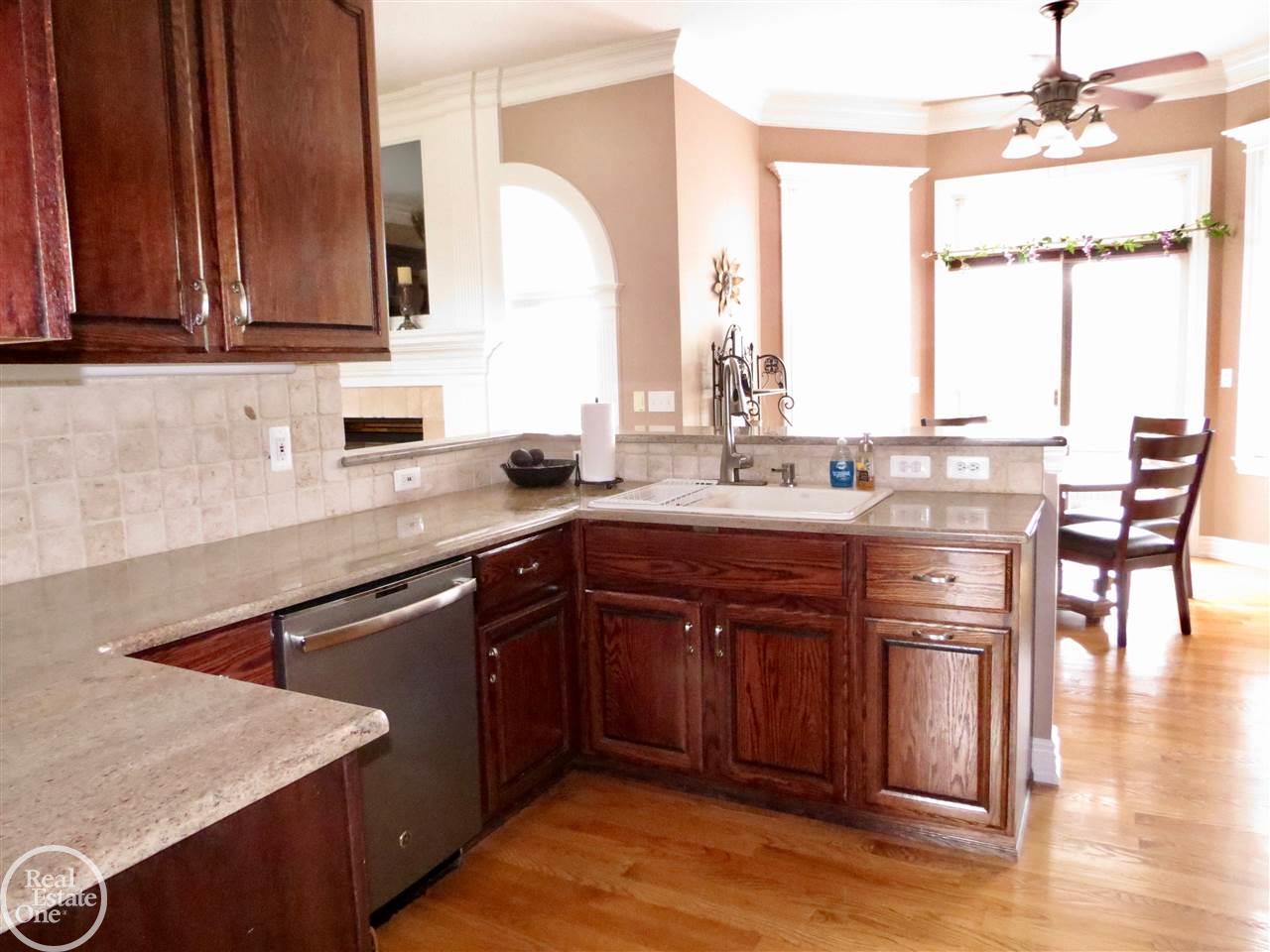 486 South Bartlett Road St. Clair, MI 48079 - Photo 17 of 53 31372117-16.JPG