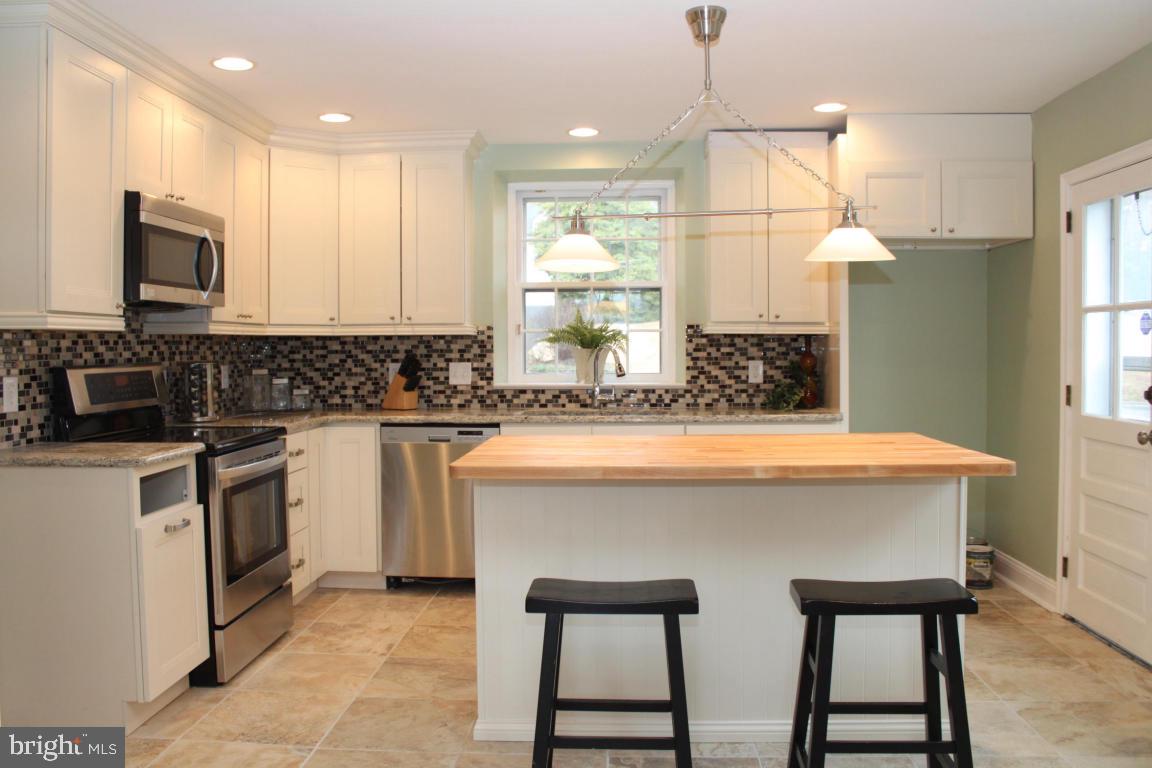 631 Lindley Road Glenside, PA 19038 - Photo 5 of 23 Gallery Image 5
