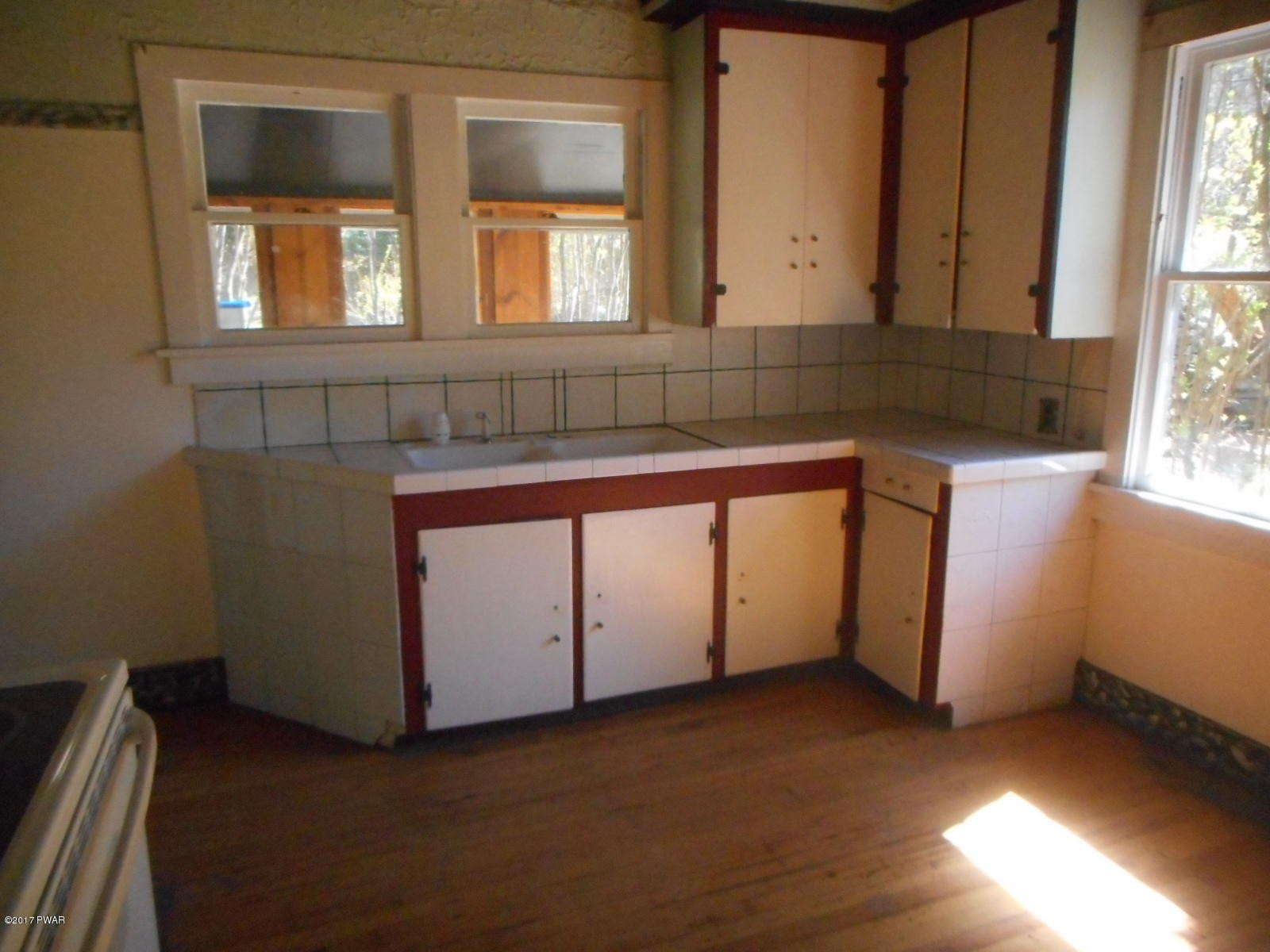 324 Greeley Lake Road Greeley, PA 18425 - Photo 7 of 11