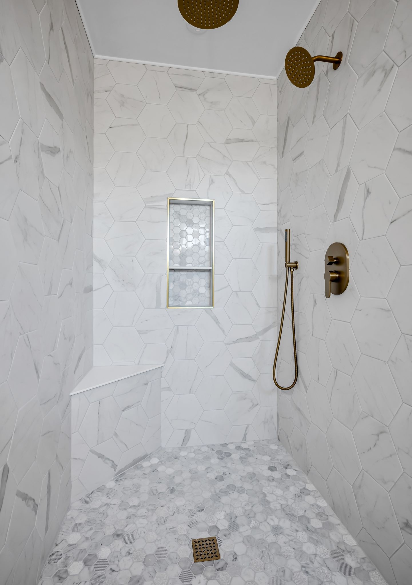 1033 Pine Valley Road Kingston Springs, TN 37082 - Photo 14 of 42 a bathroom with a shower