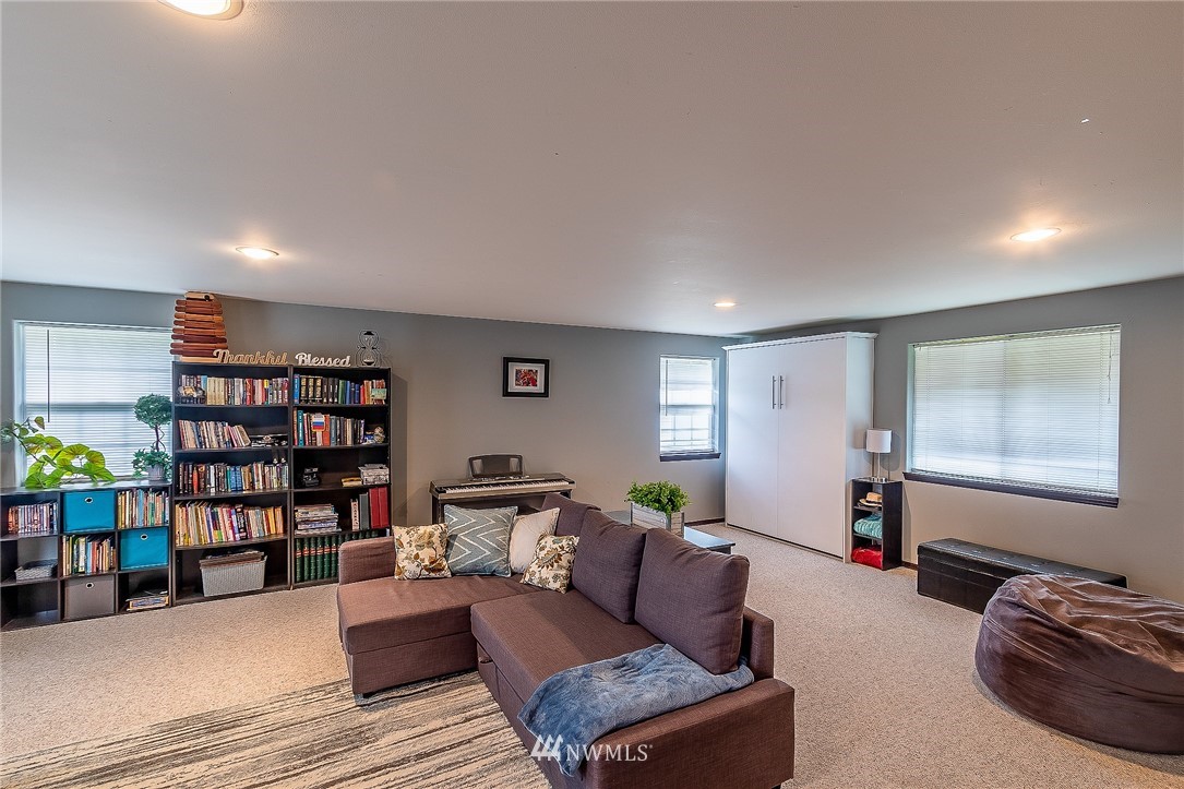18807 Cascade Ridge Court Mount Vernon, WA 98274 - Photo 11 of 25 Gallery Image 11