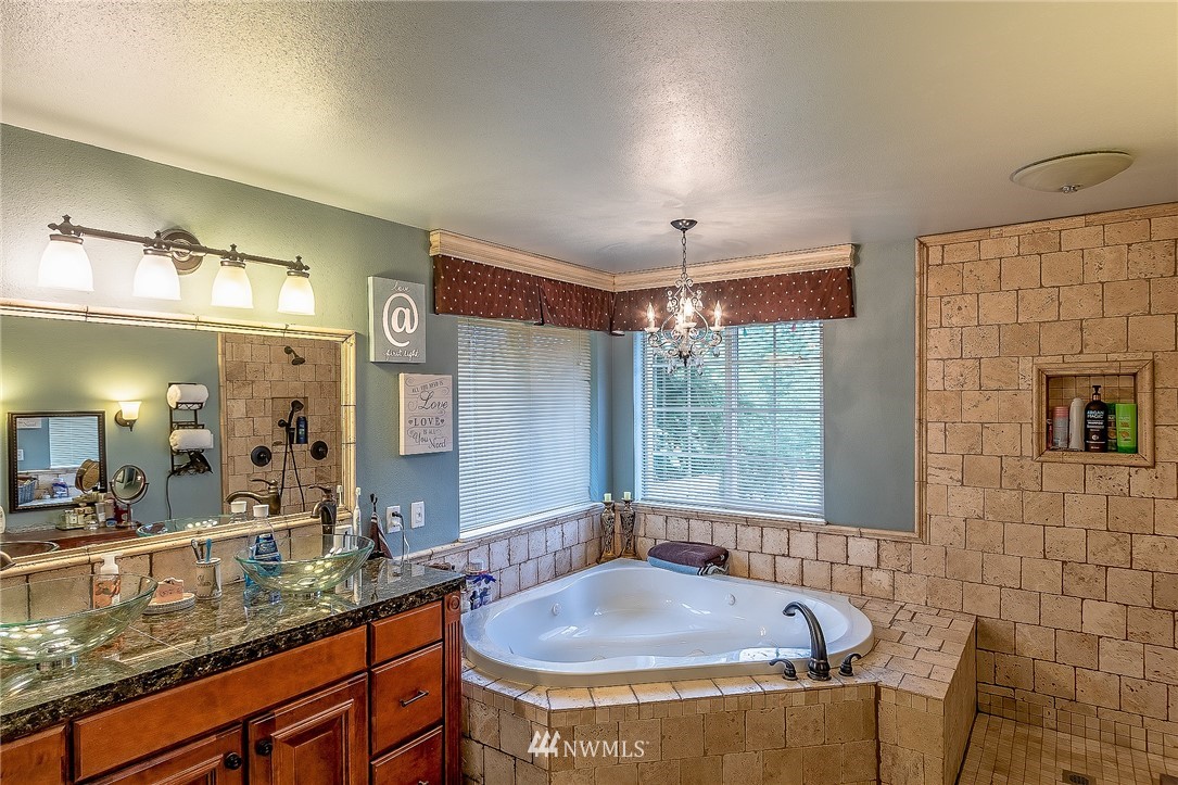 18807 Cascade Ridge Court Mount Vernon, WA 98274 - Photo 15 of 25 Gallery Image 15