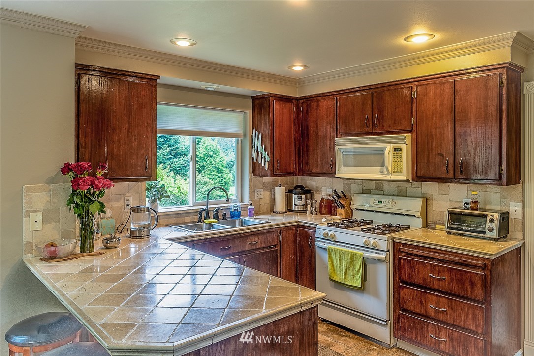 18807 Cascade Ridge Court Mount Vernon, WA 98274 - Photo 4 of 25 Gallery Image 4