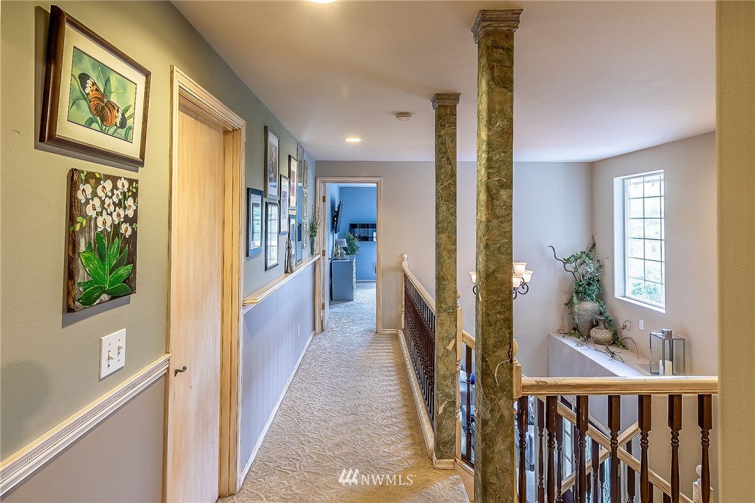 18807 Cascade Ridge Court Mount Vernon, WA 98274 - Photo 9 of 25 Gallery Image 9