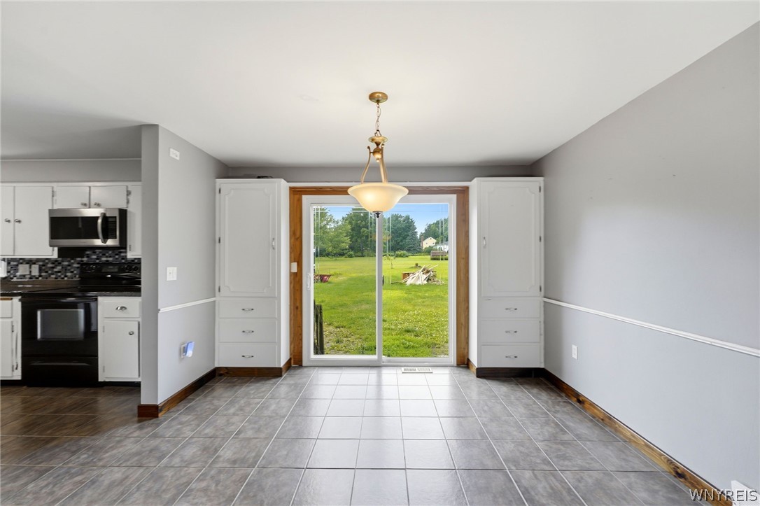 7142 Taylor Road Boston, NY 14075 - Photo 5 of 31