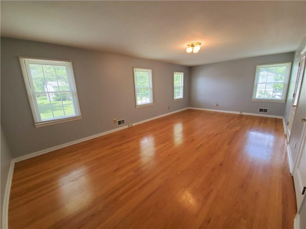 7133 Moorgate Road Indianapolis, IN 46250 - Photo 16 of 36 Gallery Image 16