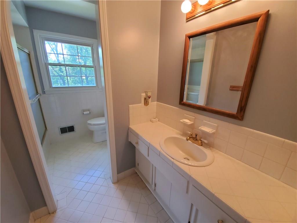 7133 Moorgate Road Indianapolis, IN 46250 - Photo 19 of 36 Gallery Image 19